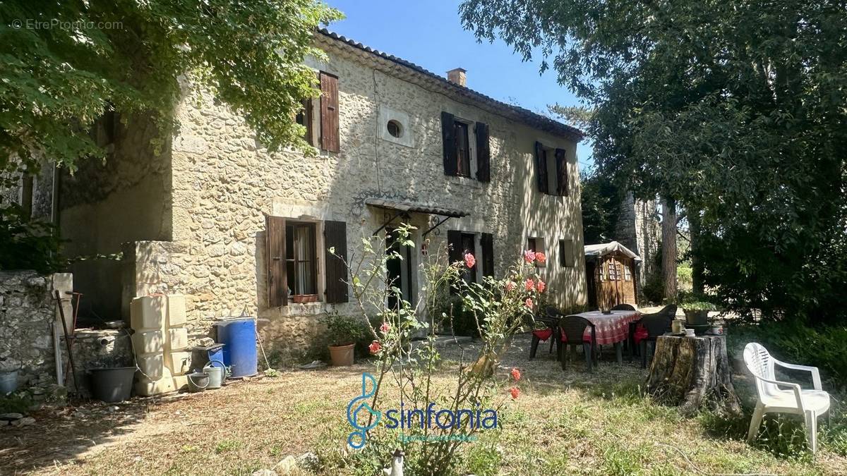 Maison à GOUDARGUES