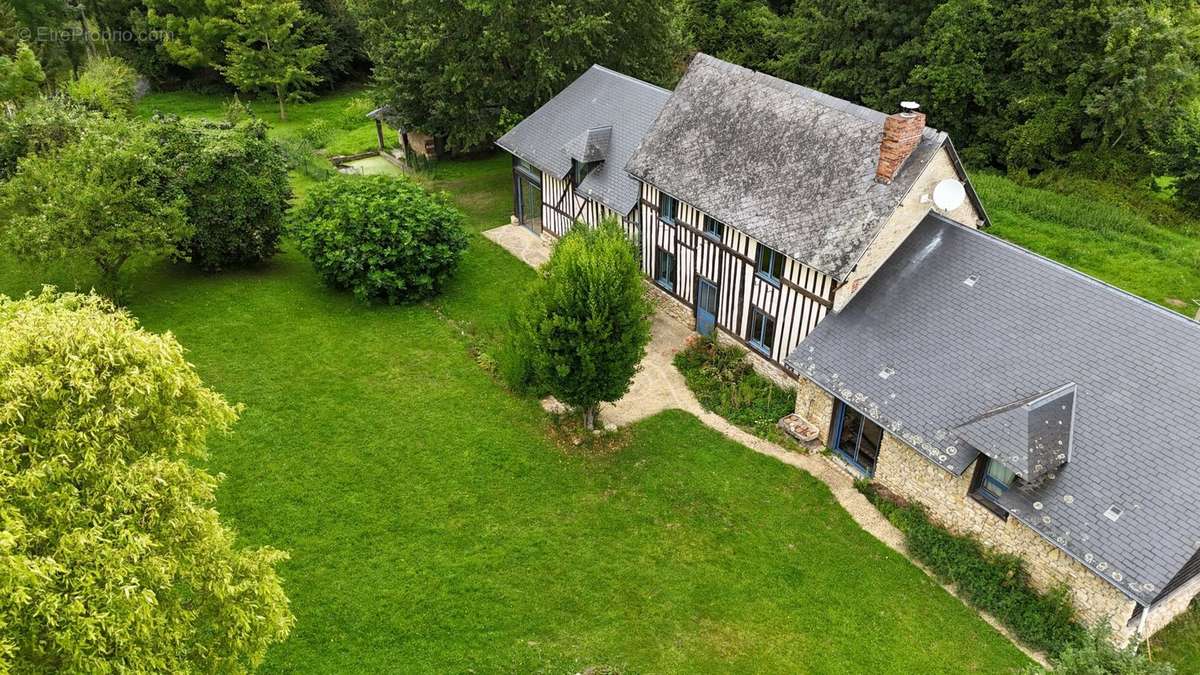 Maison à CAMBREMER