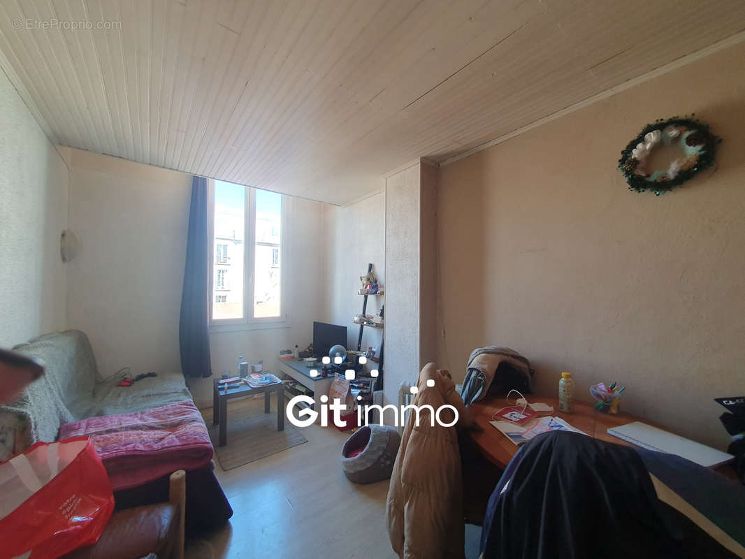 Appartement à MARSEILLE-5E