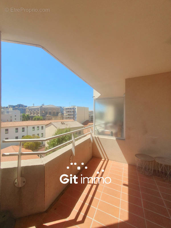 Appartement à MARSEILLE-8E