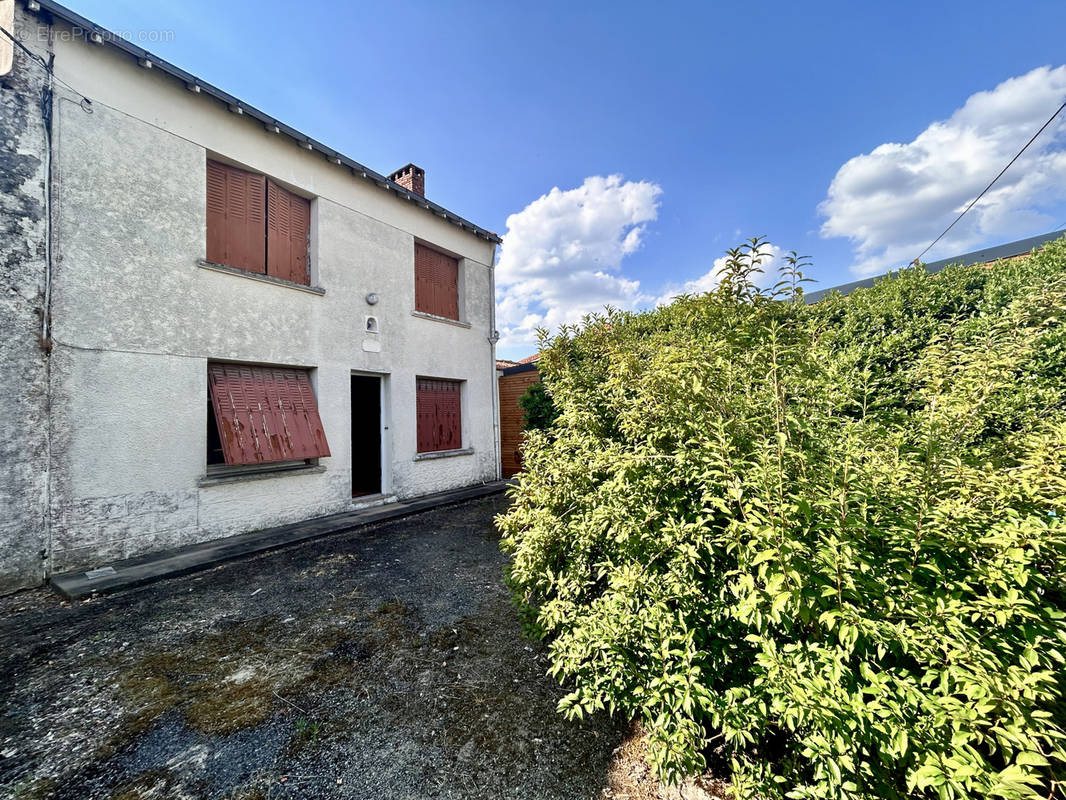 Maison à LE LOROUX-BOTTEREAU