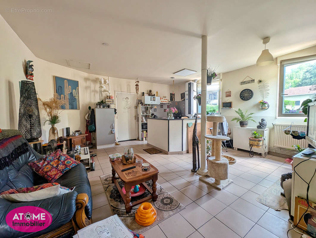 Appartement à AUBOUE