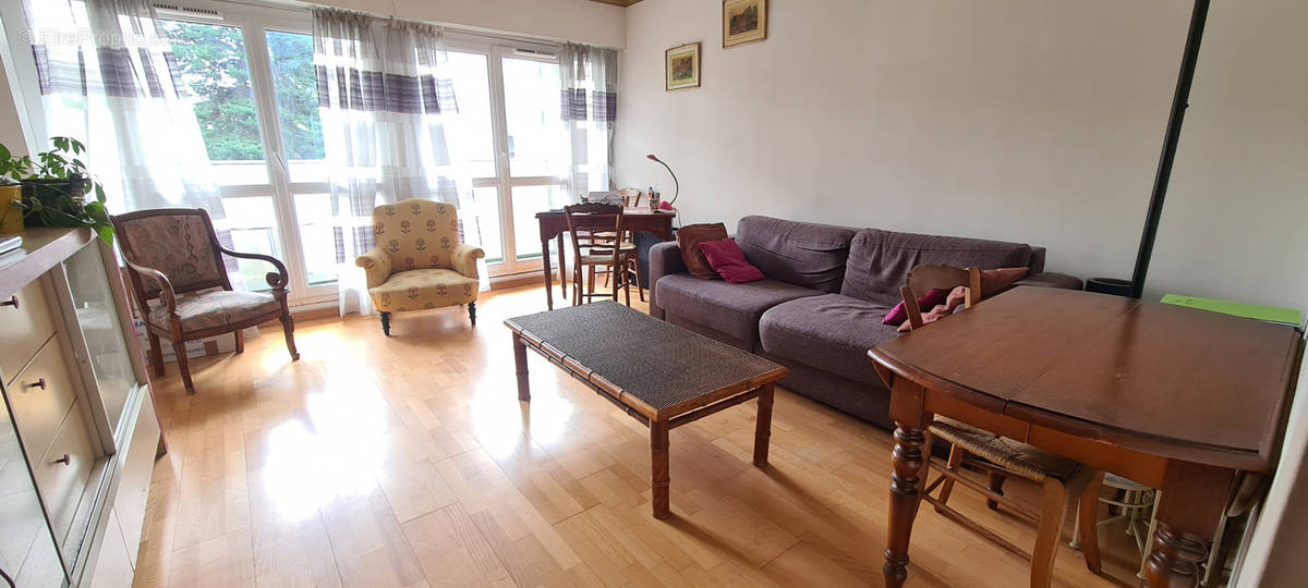 Appartement à LIMEIL-BREVANNES