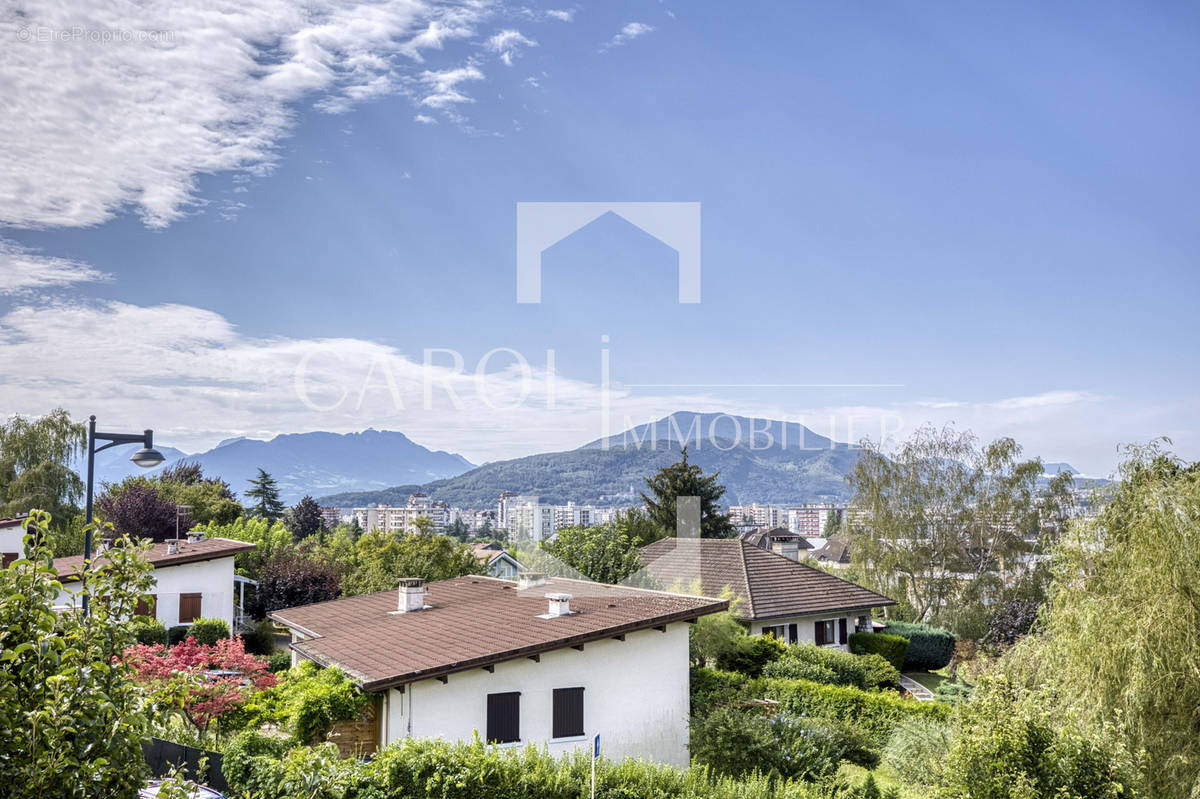 Appartement à ANNECY-LE-VIEUX