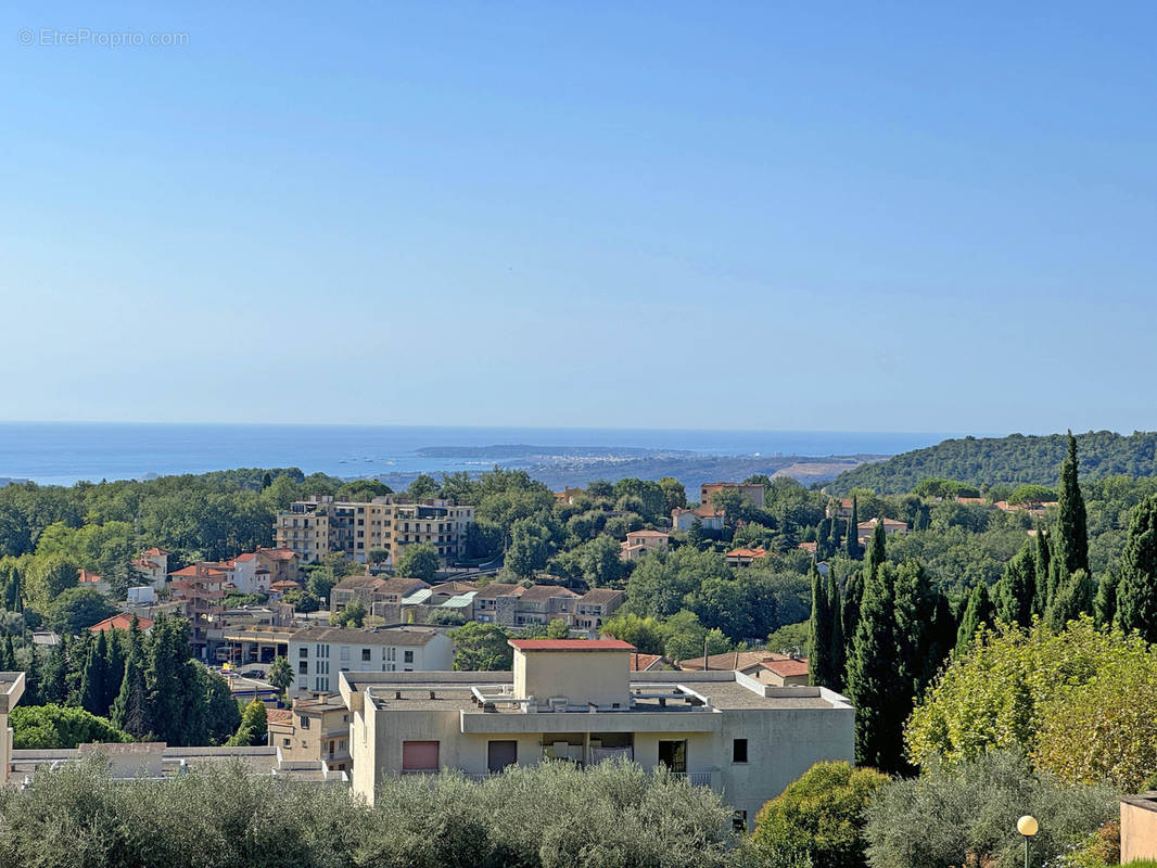 Appartement à VENCE