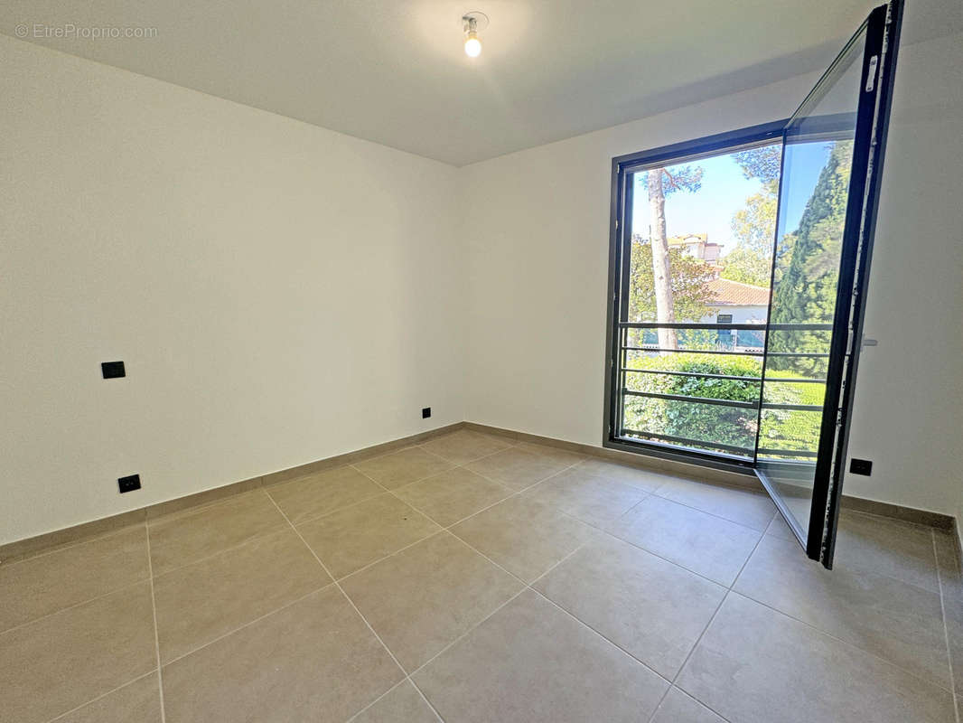 Appartement à VENCE