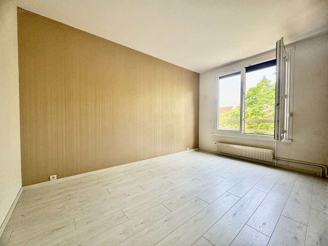 Appartement à MANTES-LA-VILLE