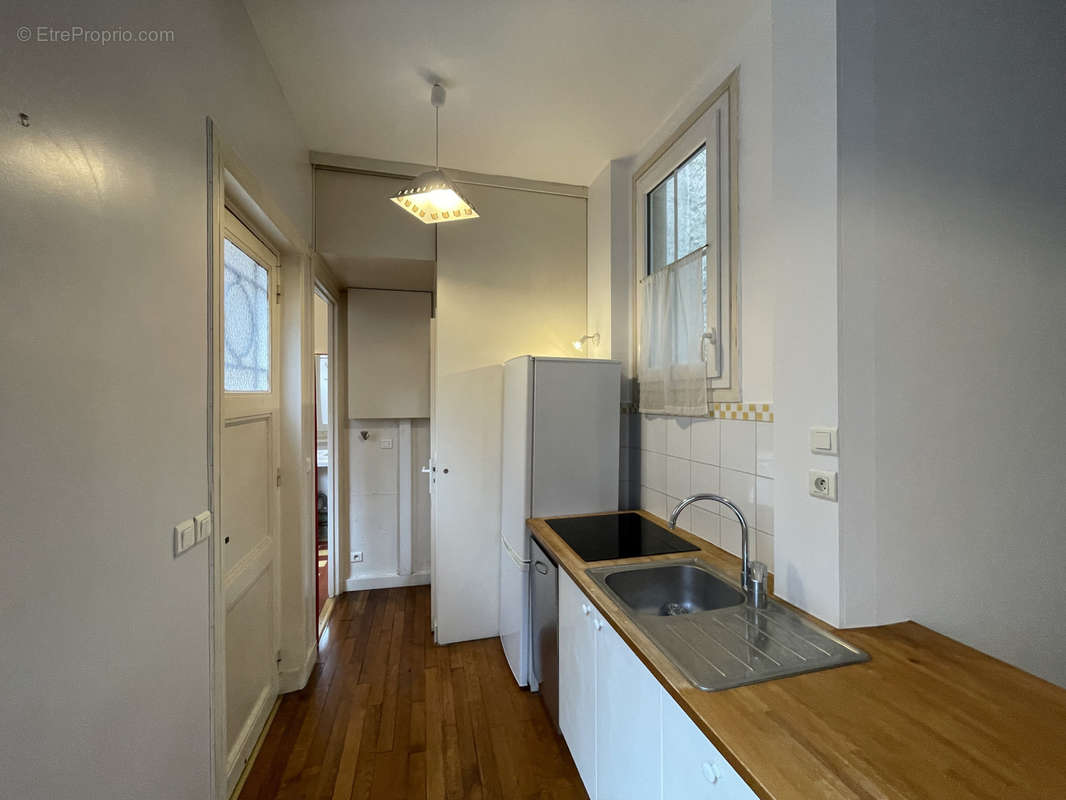 Appartement à PARIS-20E