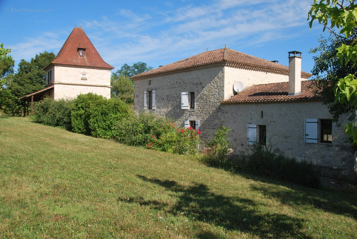 Maison à MONTPEZAT