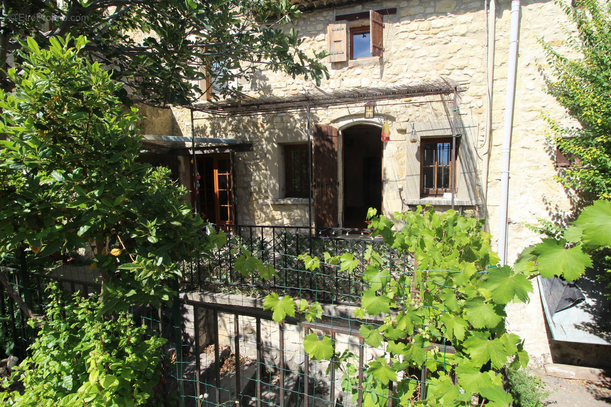 Maison à MONTBRUN-LES-BAINS