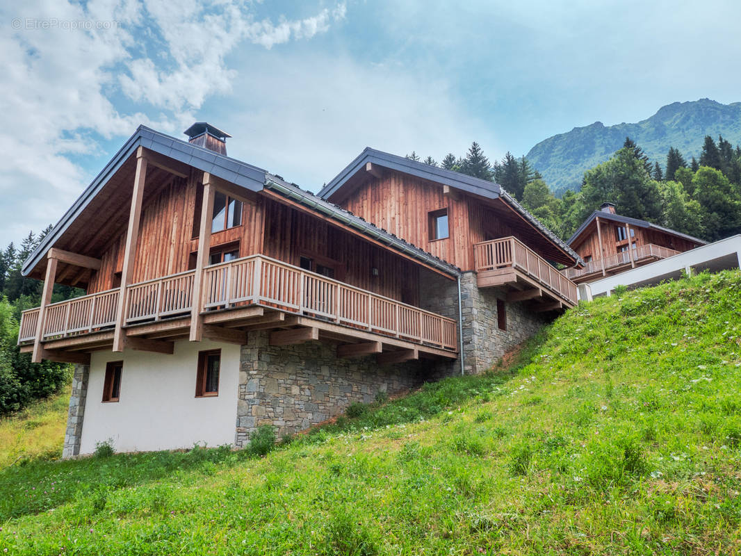 Maison à LES AVANCHERS-VALMOREL