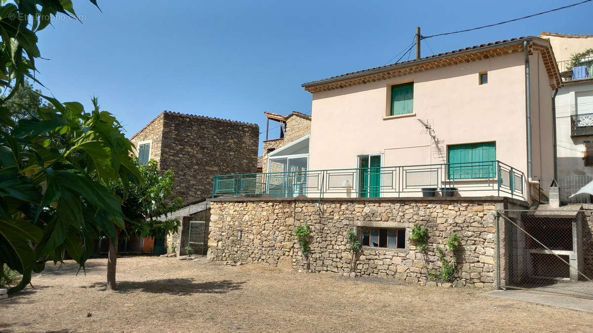 Maison à TAUSSAC-LA-BILLIERE