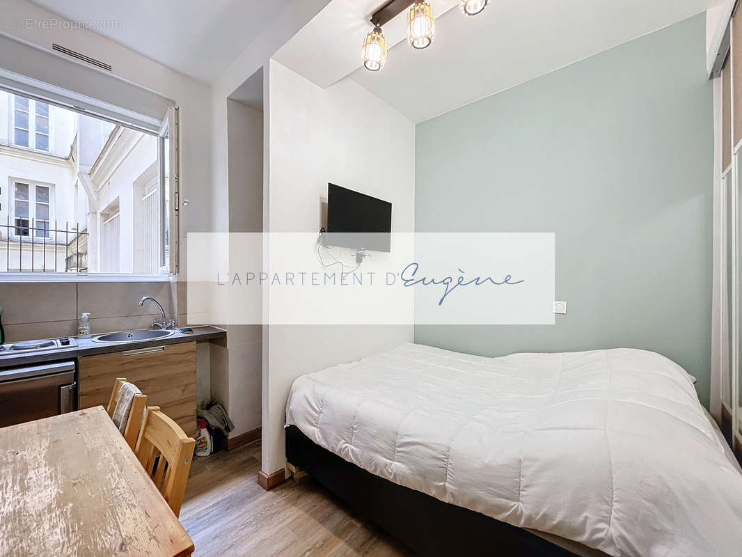 Appartement à PARIS-10E