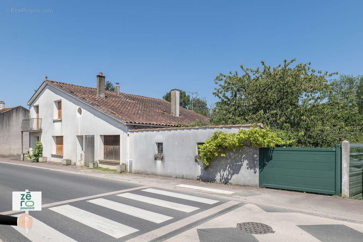 Maison à MAREUIL-SUR-LAY-DISSAIS