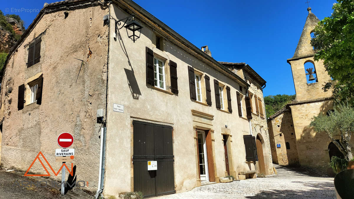 Maison à LARROQUE