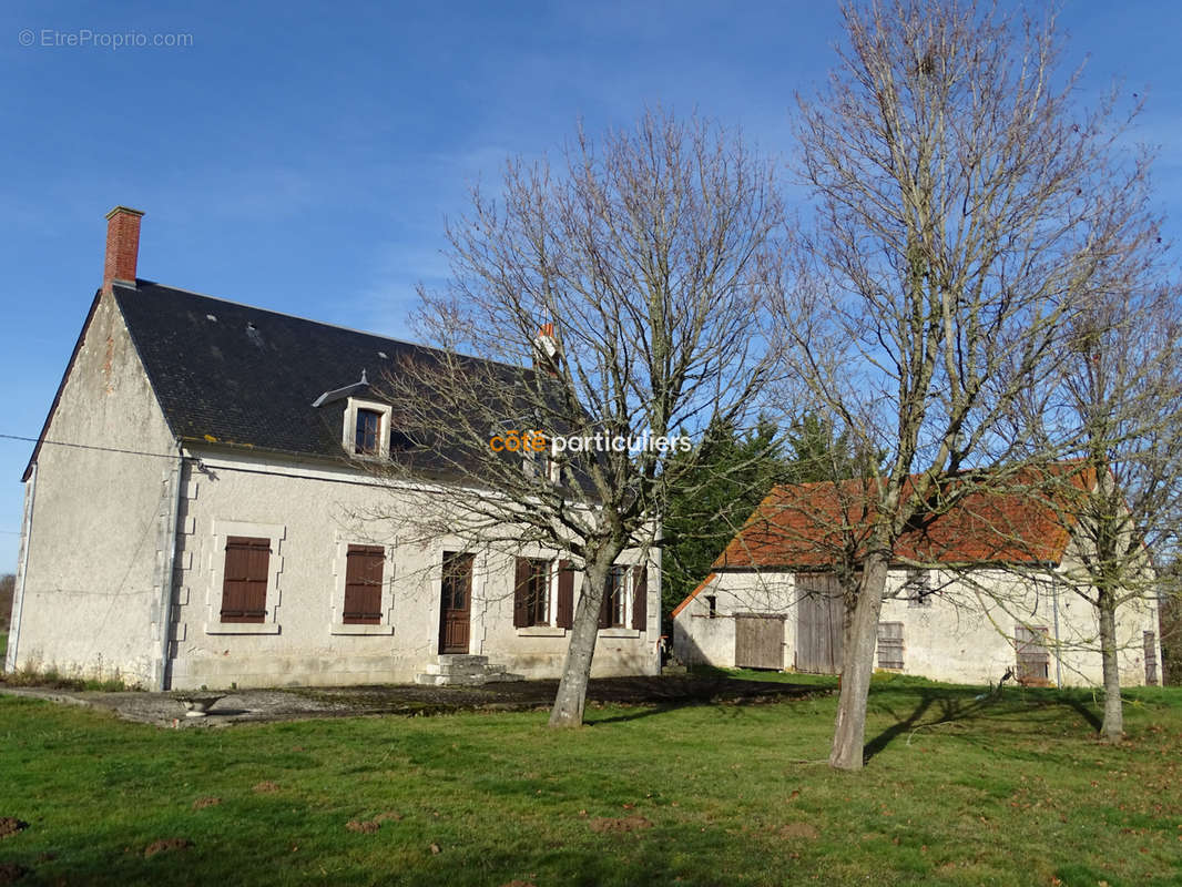 Maison à LIGNIERES