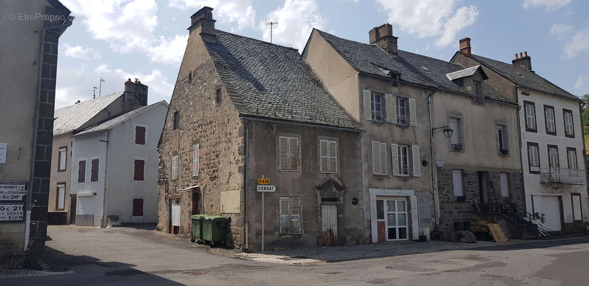 Maison à SAINT-SATURNIN