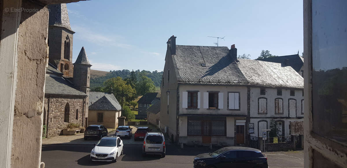 Maison à SAINT-SATURNIN