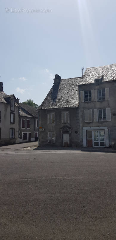 Maison à SAINT-SATURNIN