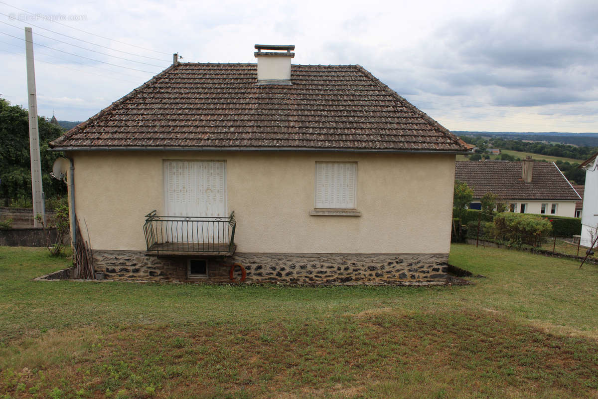 Maison à MAURIAC