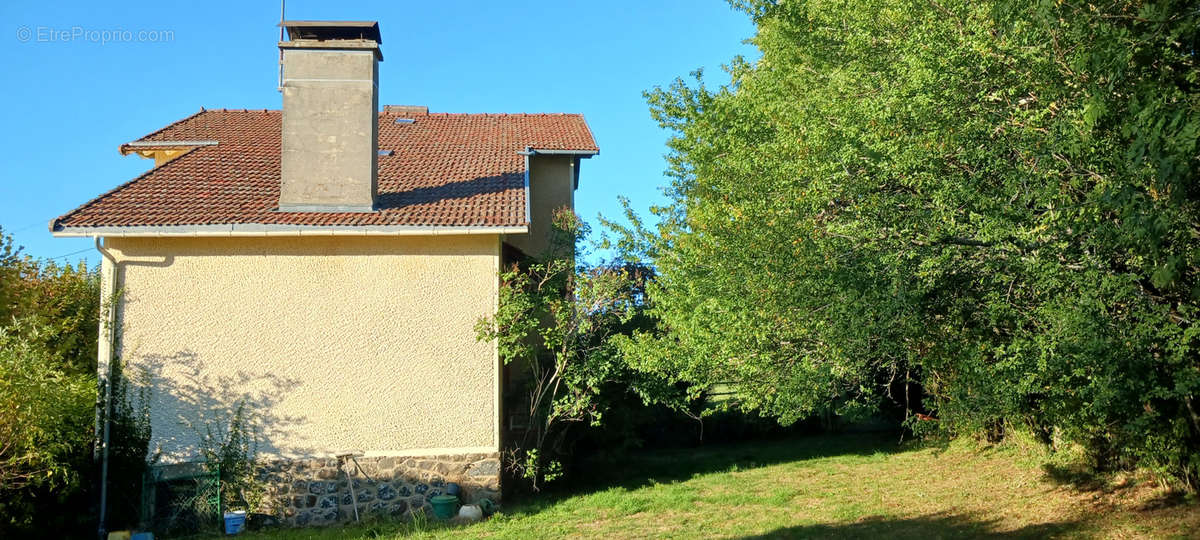 Maison à SAINT-BONNET-DE-SALERS