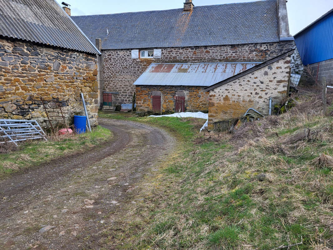 Maison à ALLANCHE