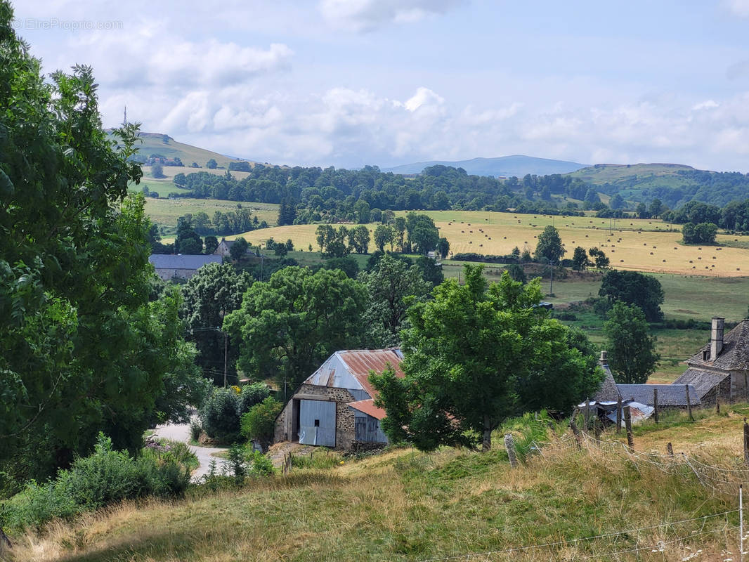 Maison à RIOM-ES-MONTAGNES