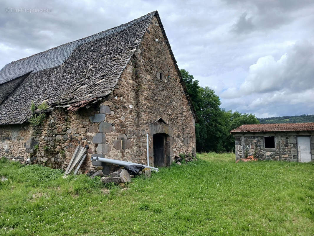 Maison à SAINT-CIRGUES-DE-MALBERT