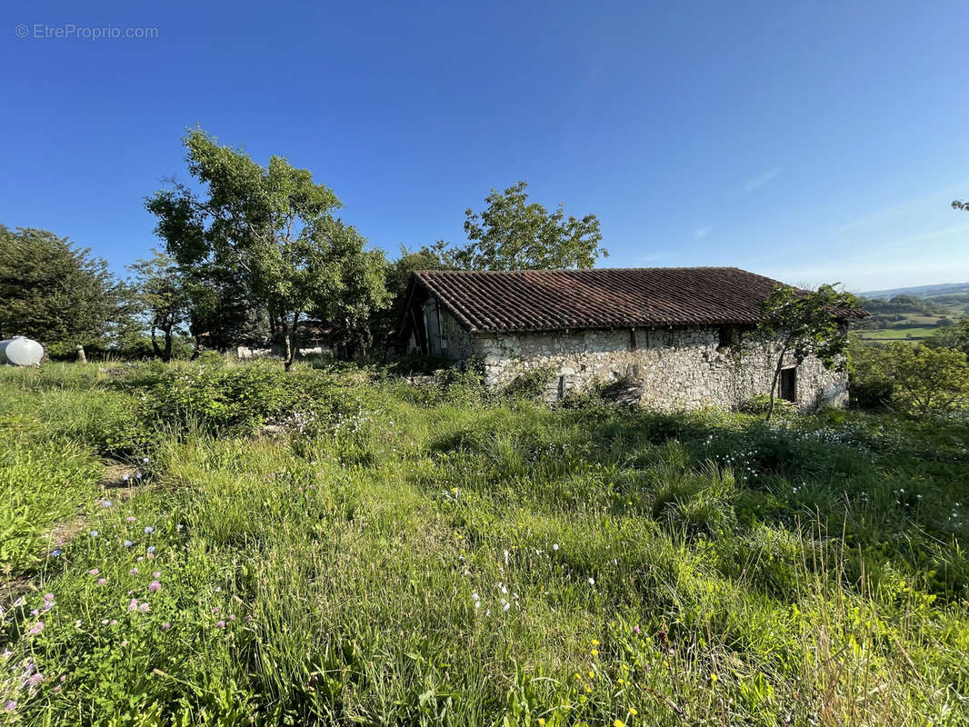 Maison à MONTMURAT