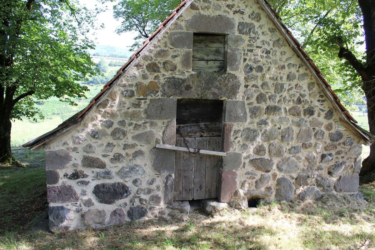 Maison à SAINT-PROJET-DE-SALERS