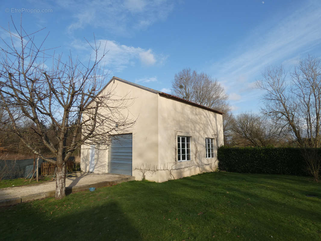 Maison à VILLECHETIVE