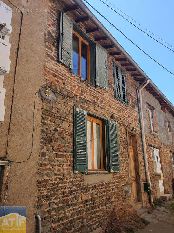 Maison à SAINT-GERMAIN-LAVAL