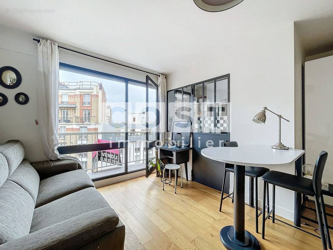 Appartement à PARIS-20E