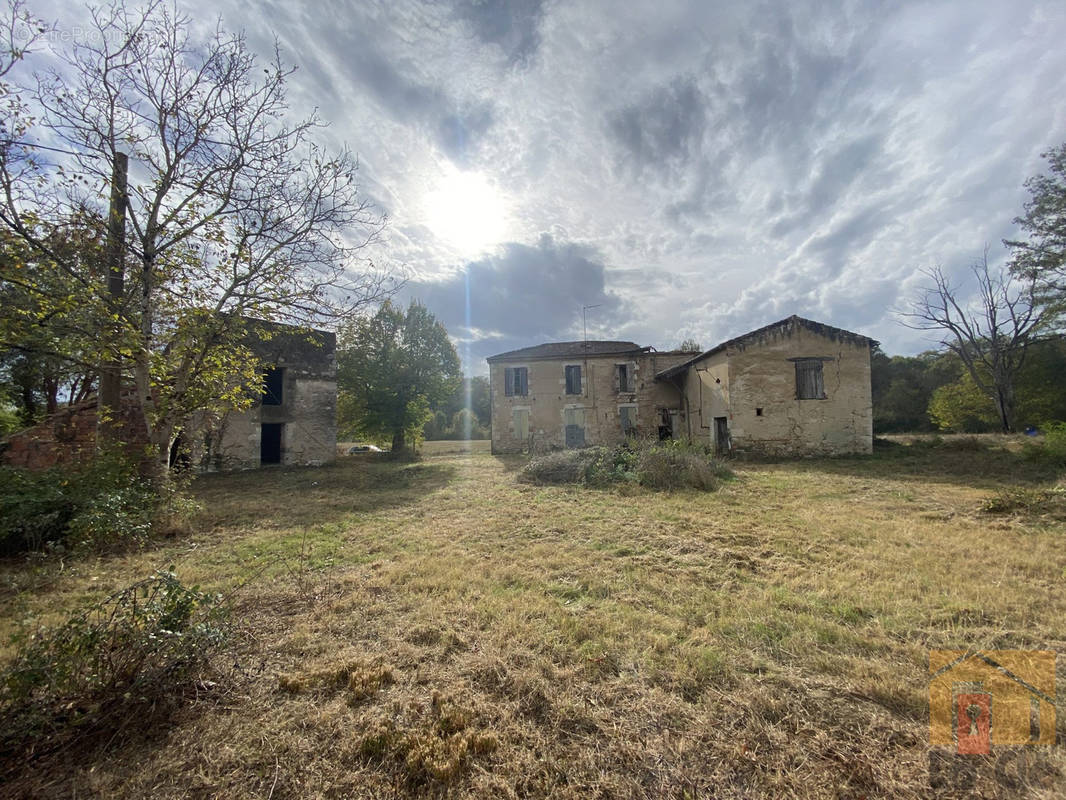 Maison à LAYRAC