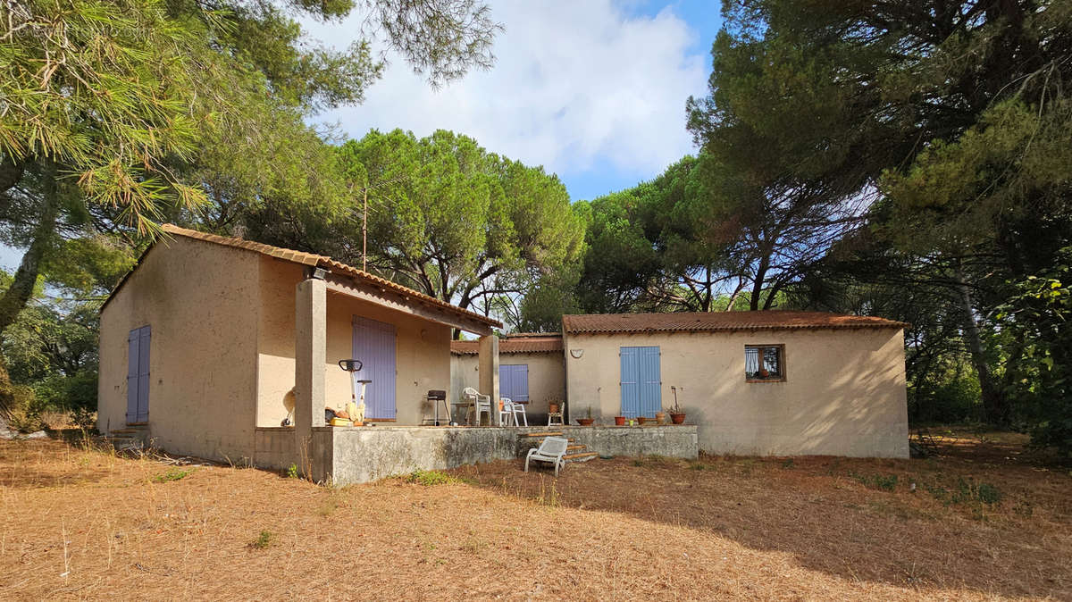 Maison à SAINT-GILLES