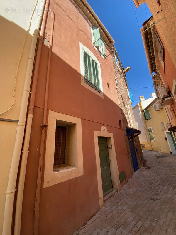 Maison à PUGET-SUR-ARGENS