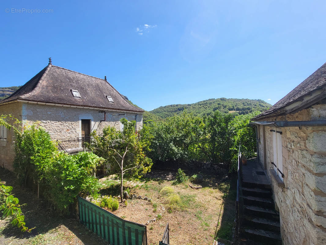 Maison à BRENGUES