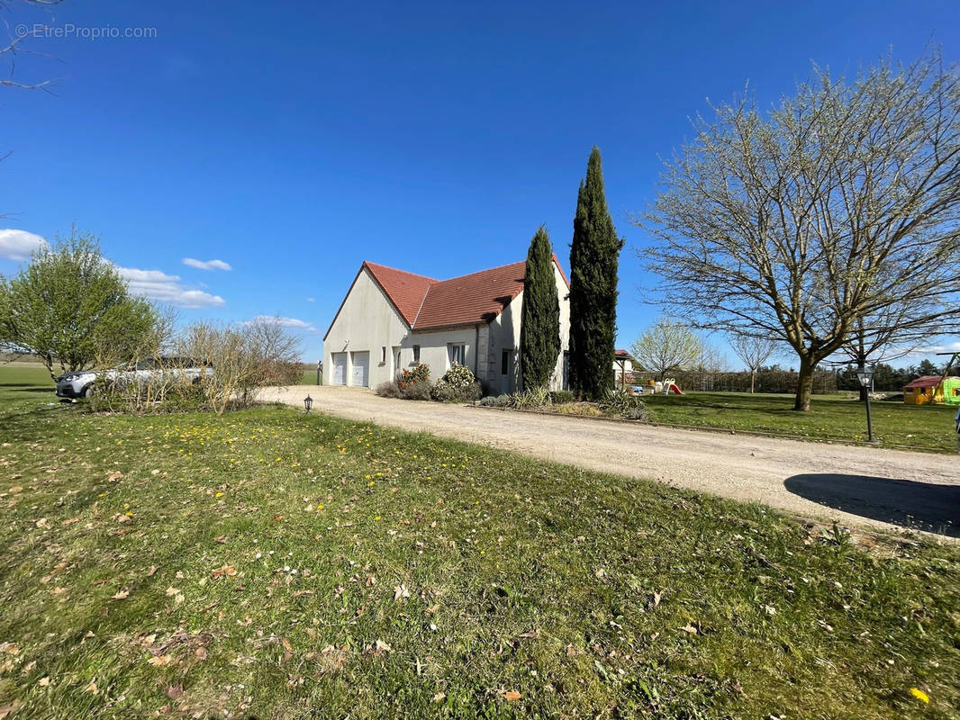 Autre à SAINT-DENIS-EN-VAL