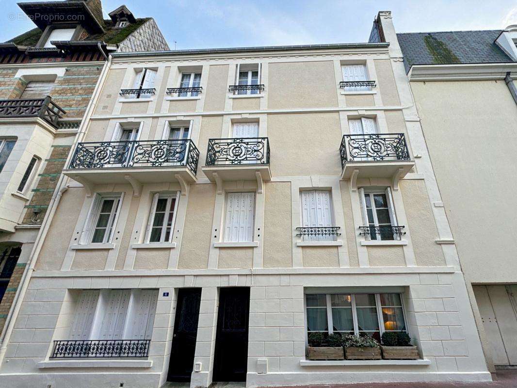 Appartement à TROUVILLE-SUR-MER