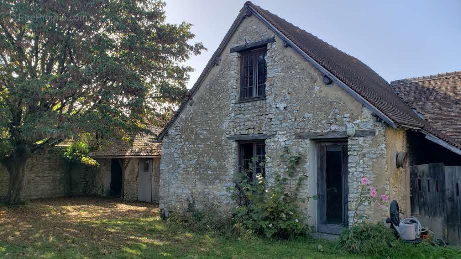 Maison à VILLIERS-EN-DESOEUVRE