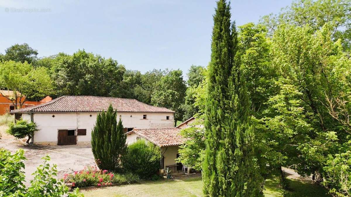 Maison à LAPENCHE