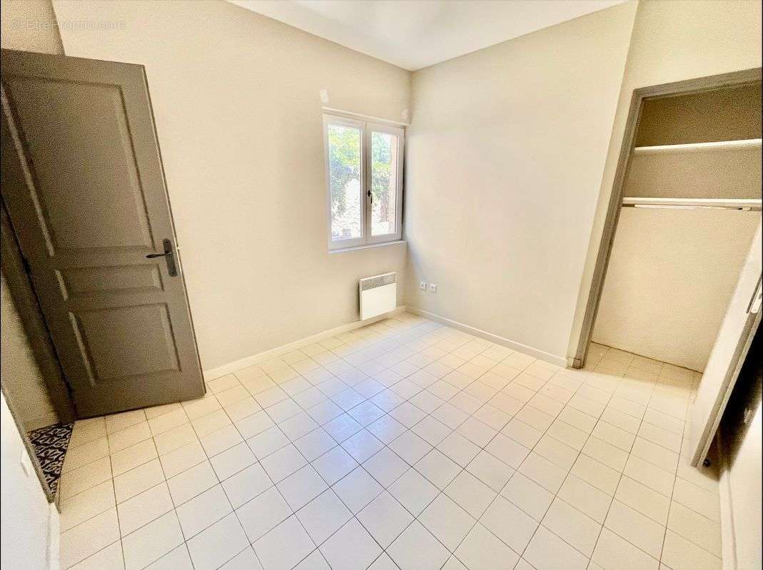 Appartement à UZES