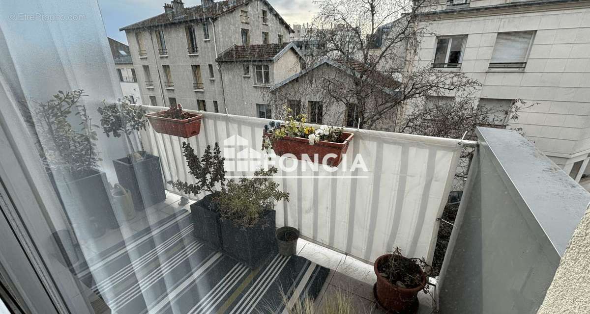 Appartement à ISSY-LES-MOULINEAUX