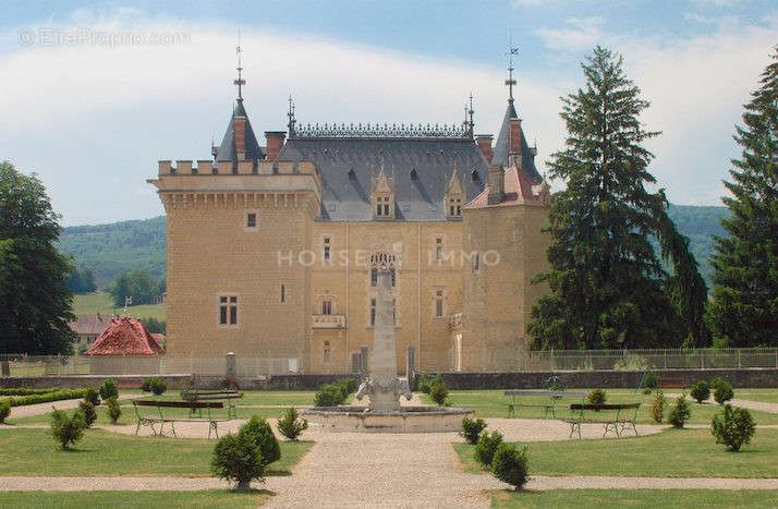 Maison à CORNOD