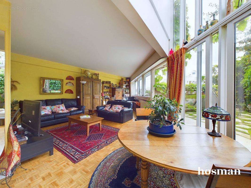 Appartement à IVRY-SUR-SEINE