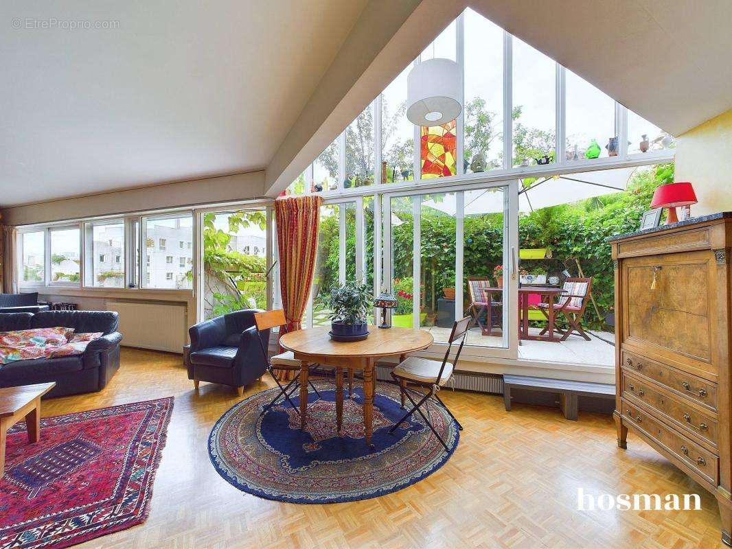 Appartement à IVRY-SUR-SEINE