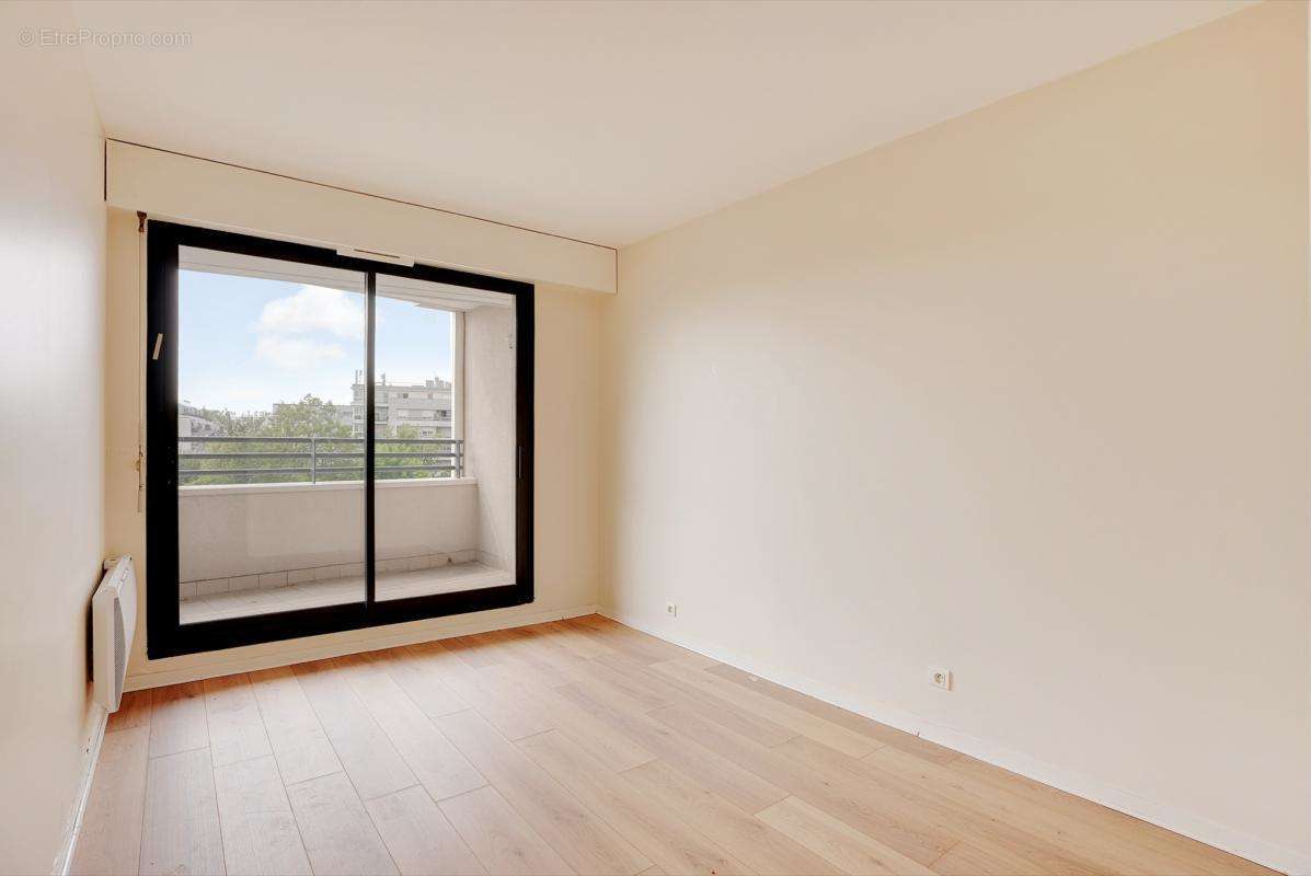 Appartement à PARIS-19E