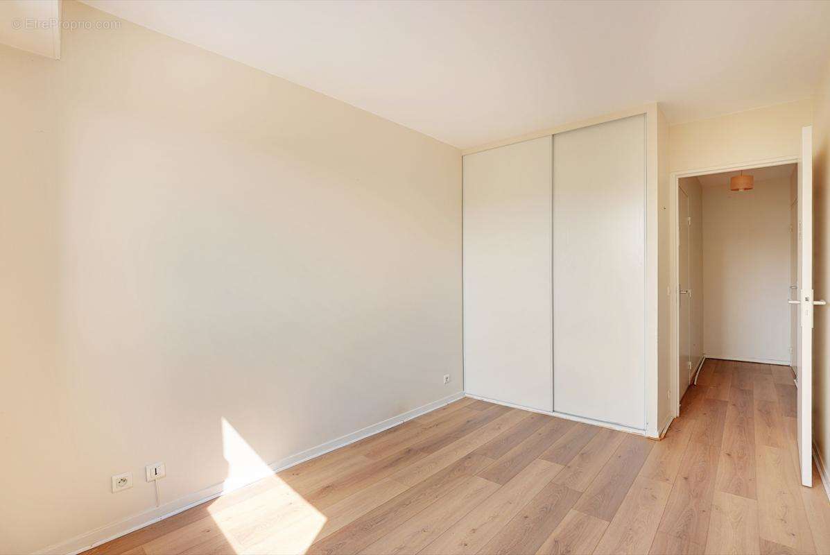 Appartement à PARIS-19E