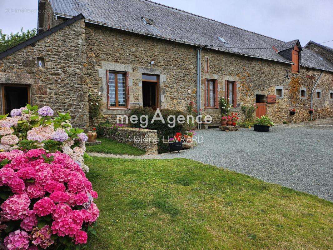 Maison à SAINT-PIERRE-SUR-ORTHE