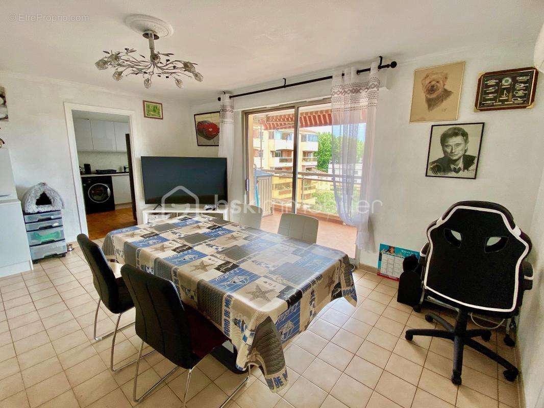 Appartement à FREJUS